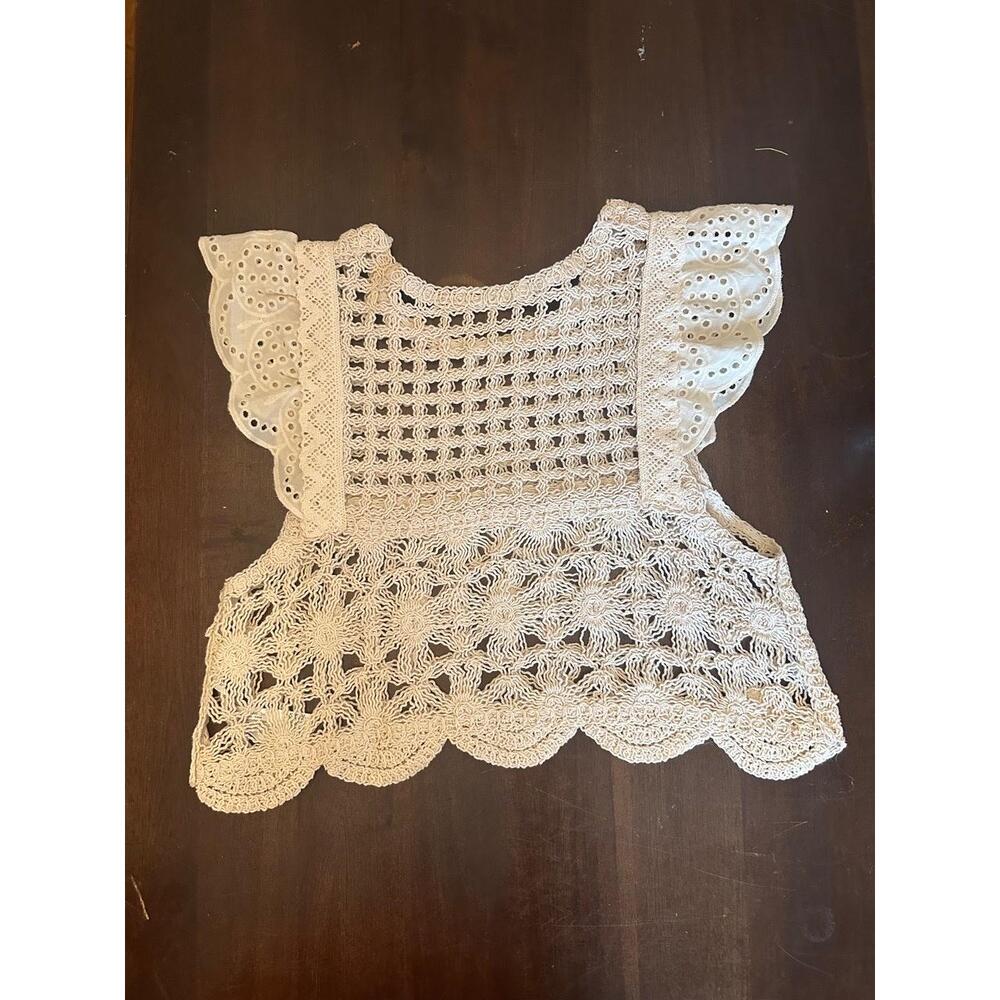 Zara Top Womens Size Medium Cream Crochet Sleeveless Scalloped Hem Ruffled - Picture 2 of 10
